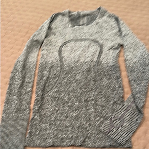 lululemon athletica Tops - Lululemon Swiftly tech Longsleeve crew